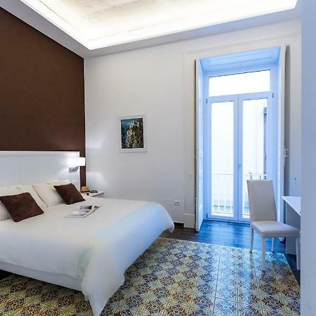 Suites Sorrento Elegance Exteriör bild